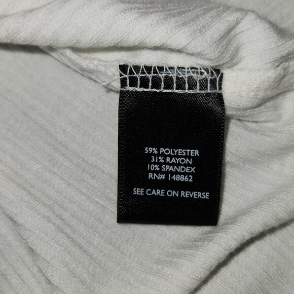 Torrid Ribbed White Tee - Picture 4 of 4